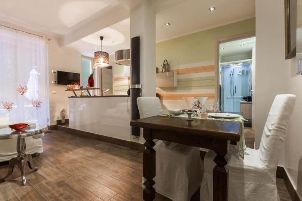 Lily'S - Near Harbor And Downtown With Terrace - Italy Flat Vacation Daire Cenova Dış mekan fotoğraf